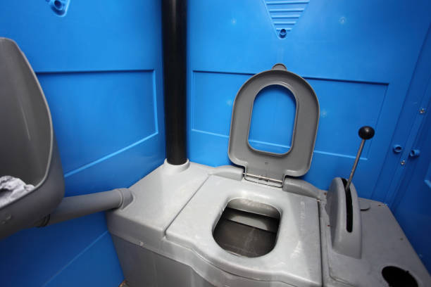 Best Porta potty delivery and setup  in Country Club Hls, IL